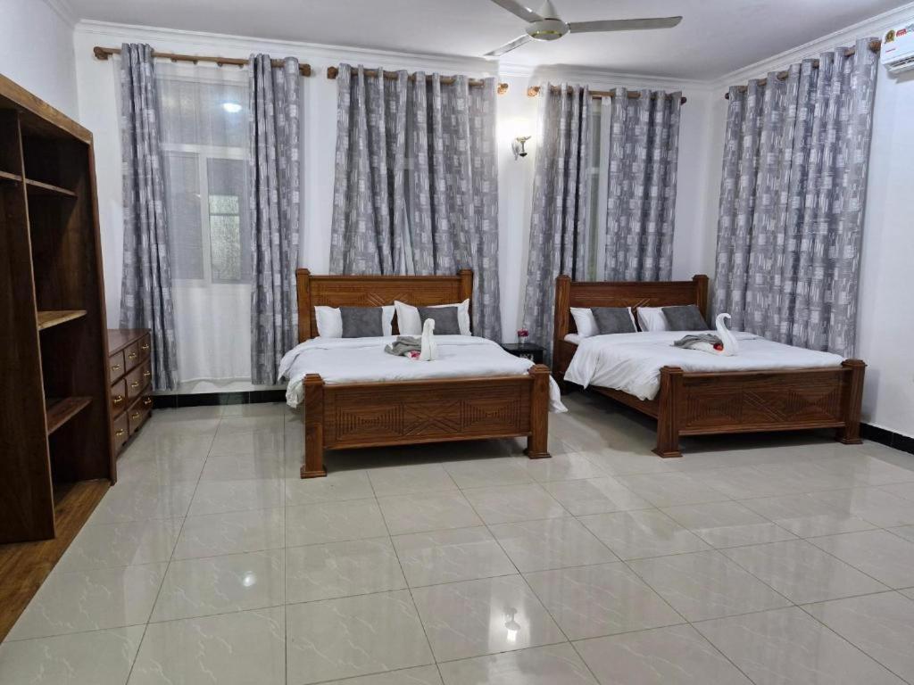64 Zenj House Luxury Airport B&B Mbweni 外观 照片