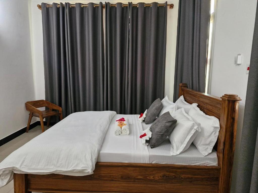 64 Zenj House Luxury Airport B&B Mbweni 外观 照片