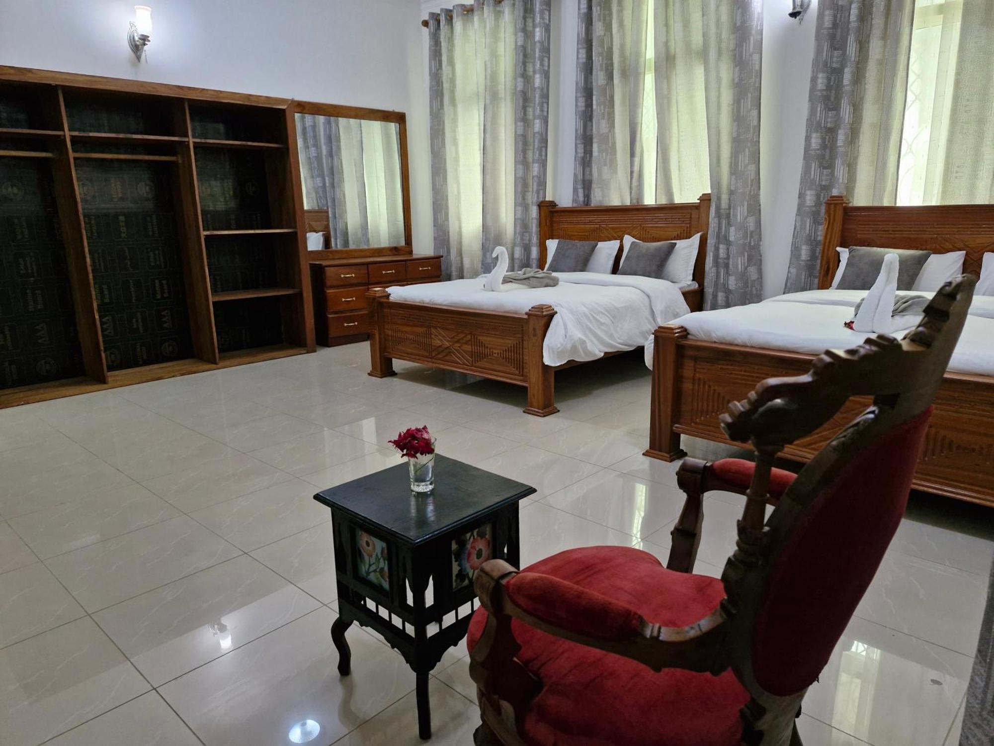 64 Zenj House Luxury Airport B&B Mbweni 外观 照片