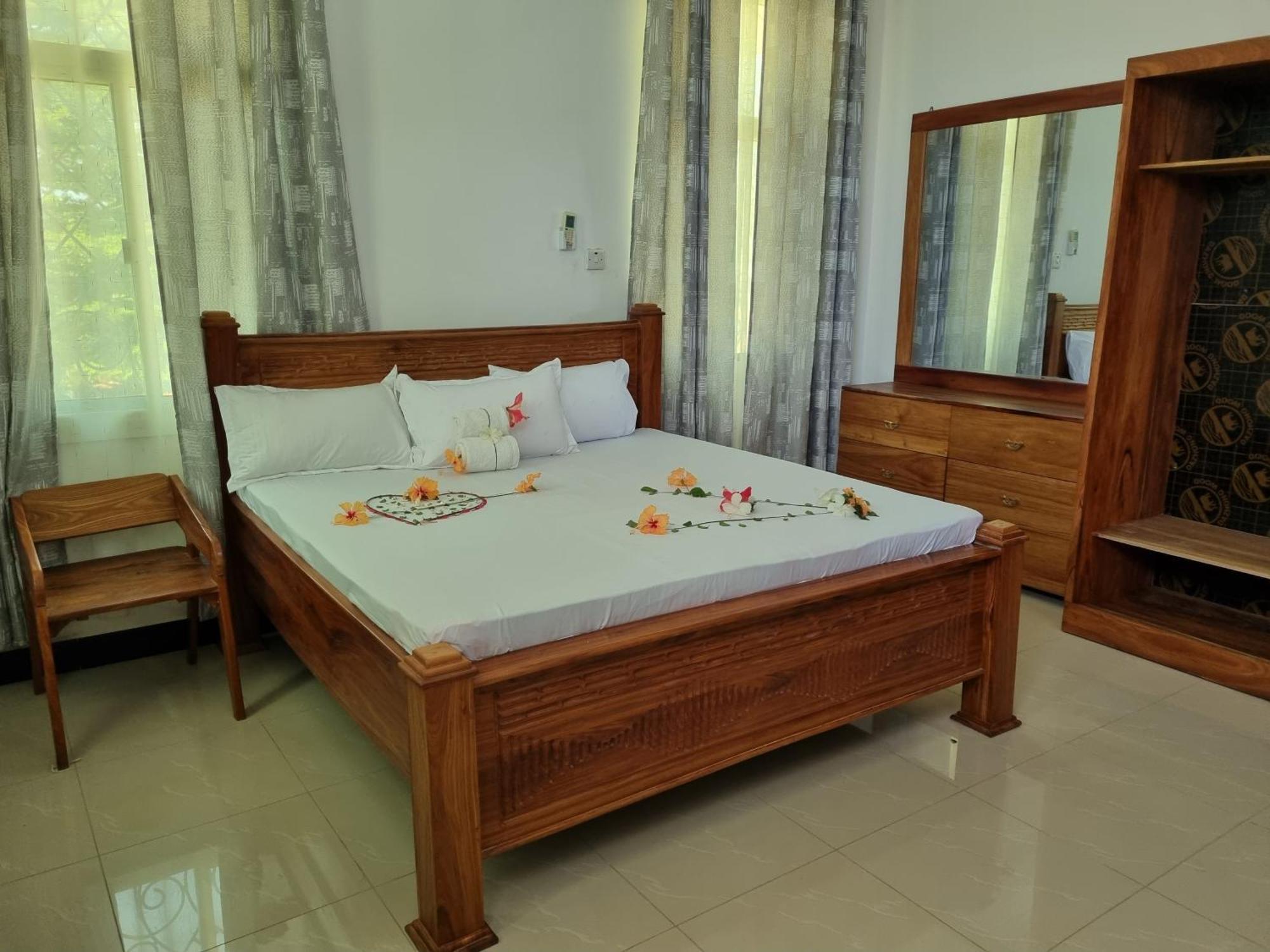 64 Zenj House Luxury Airport B&B Mbweni 外观 照片