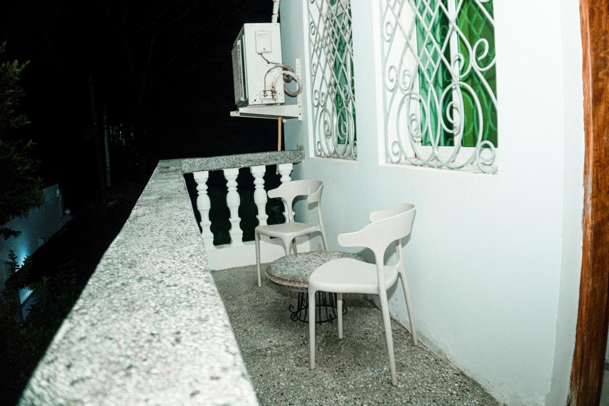 64 Zenj House Luxury Airport B&B Mbweni 外观 照片