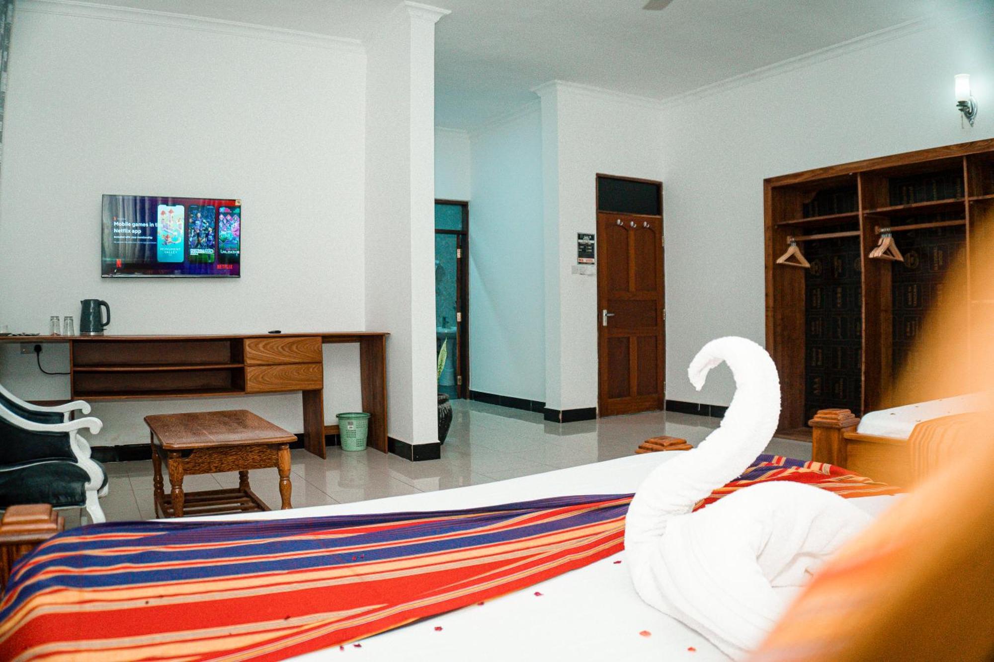 64 Zenj House Luxury Airport B&B Mbweni 外观 照片