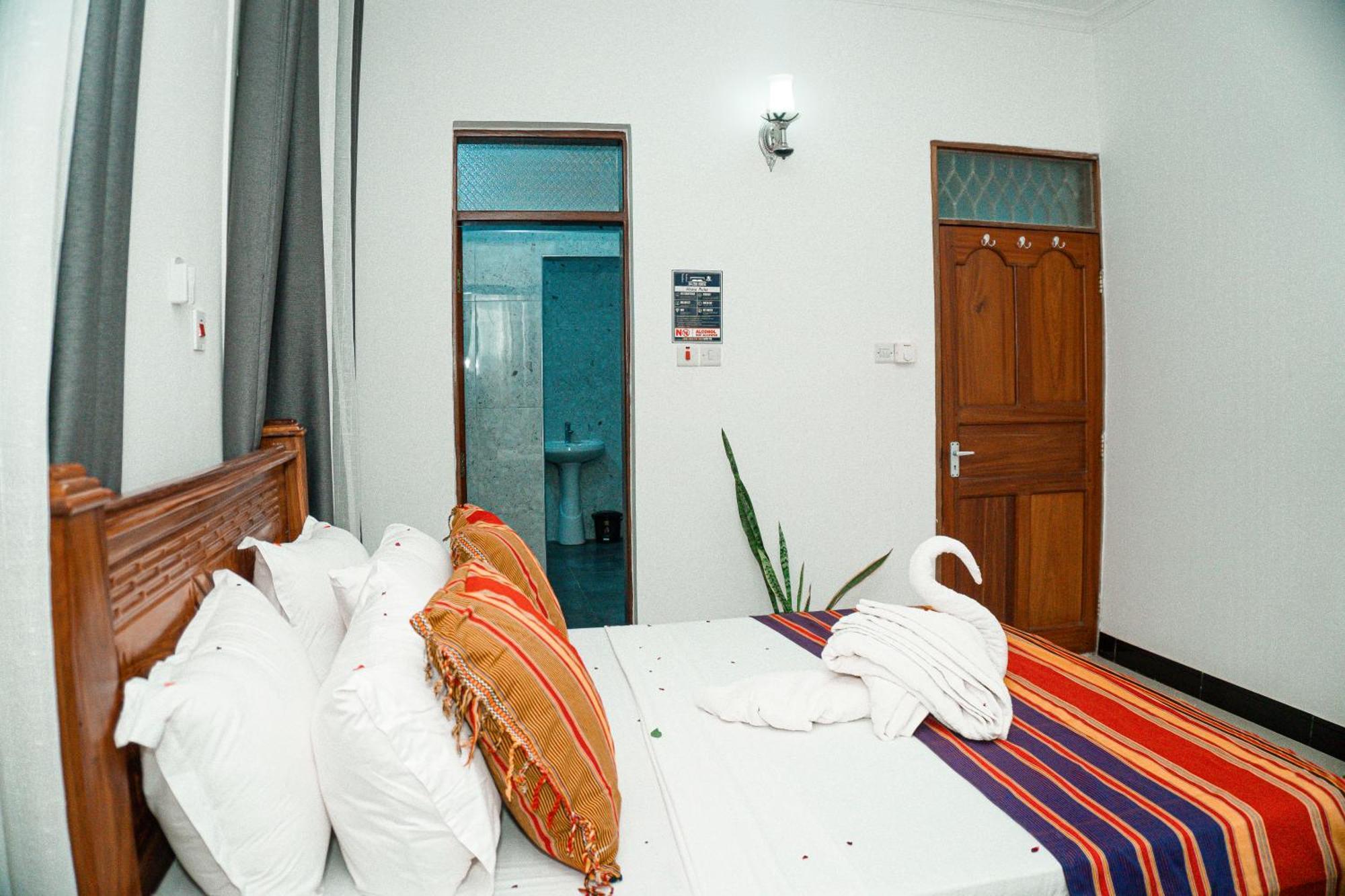 64 Zenj House Luxury Airport B&B Mbweni 外观 照片